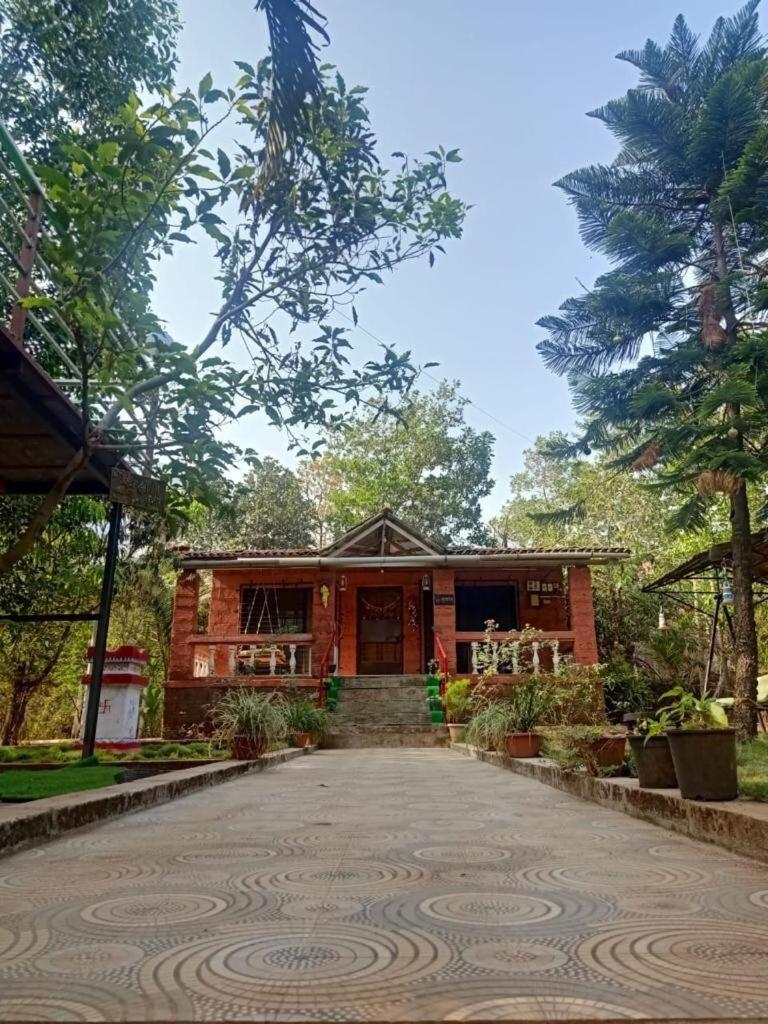 Sukant Homestay, Palu, Murbād المظهر الخارجي الصورة